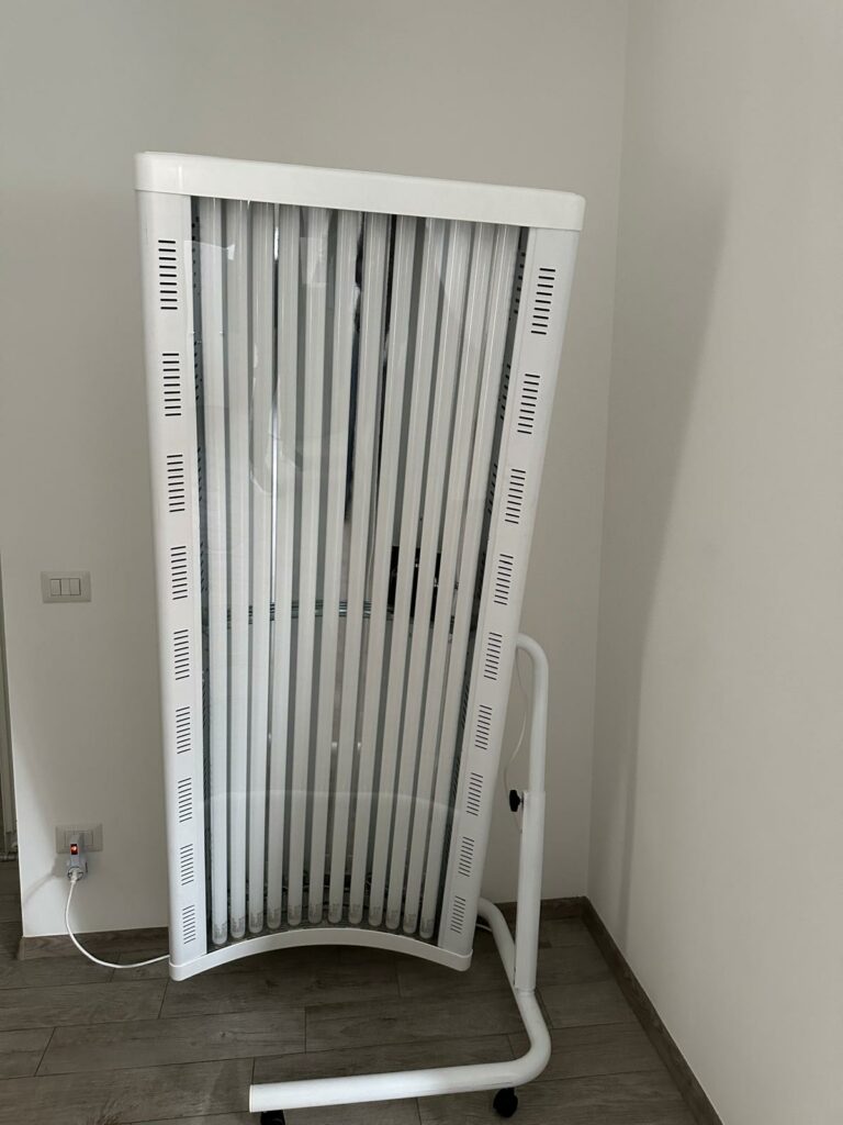Lampada UVA per solarium corpo, ideale per ottenere un'abbronzatura uniforme e sicura